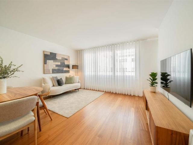 Apartamento alugar em Conjunto Urbano da Ribeira, Porto