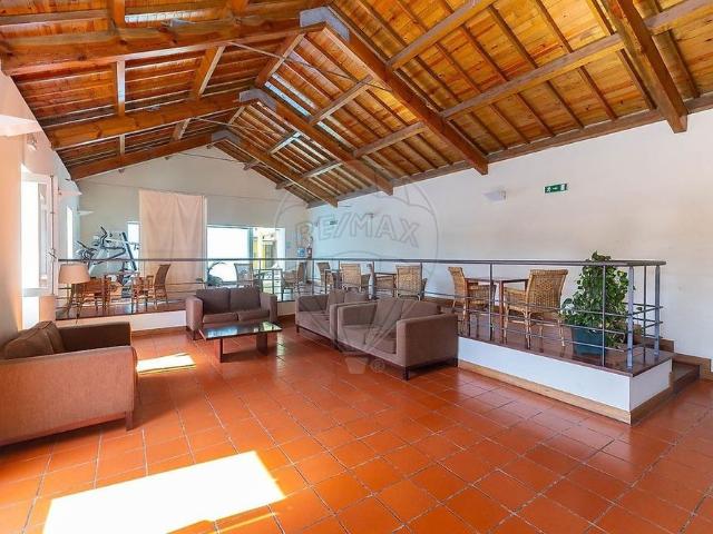 Apartamento alugar em Porto, Lordelo Do Ouro