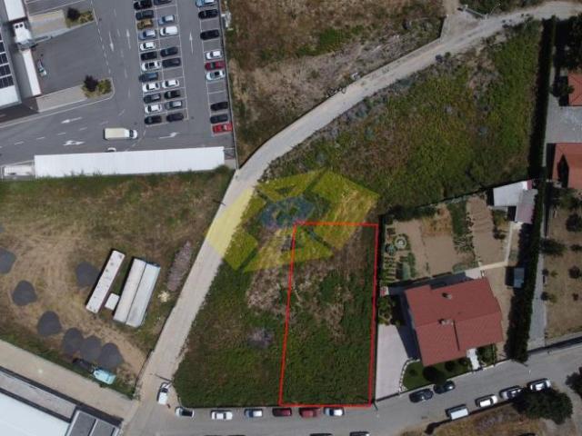 Terreno venda em Felgueiras, Porto