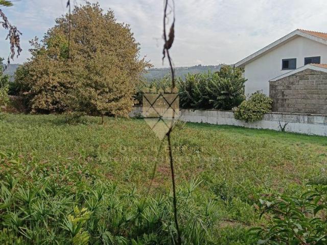 Terreno venda em Lousada, Porto