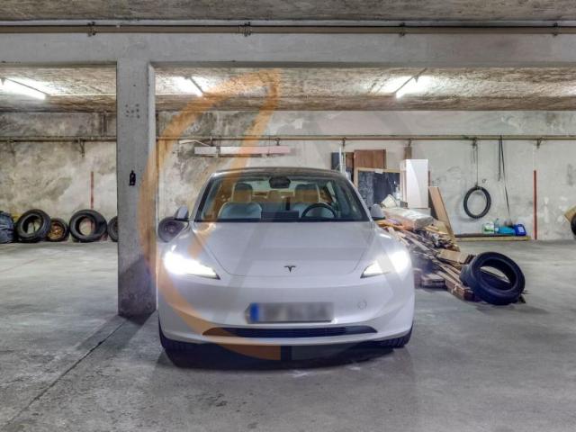 Garagem alugar em Basílio Teles, Porto