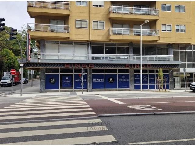 Loja alugar em Porto, Lordelo Do Ouro