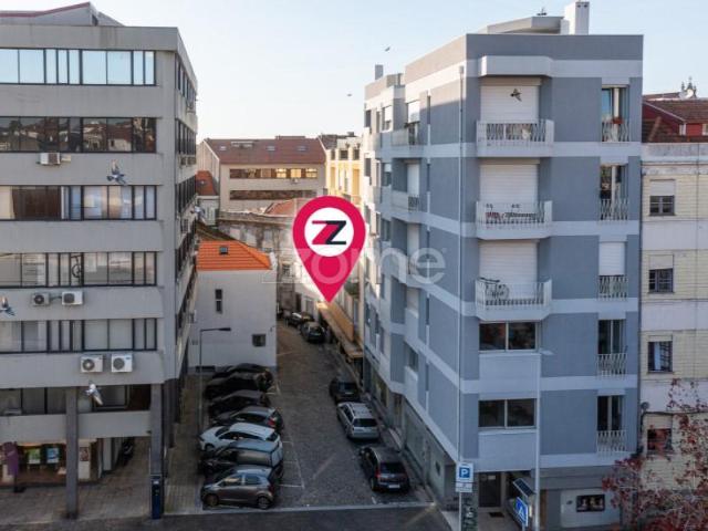 Ponto Comercial alugar em Porto