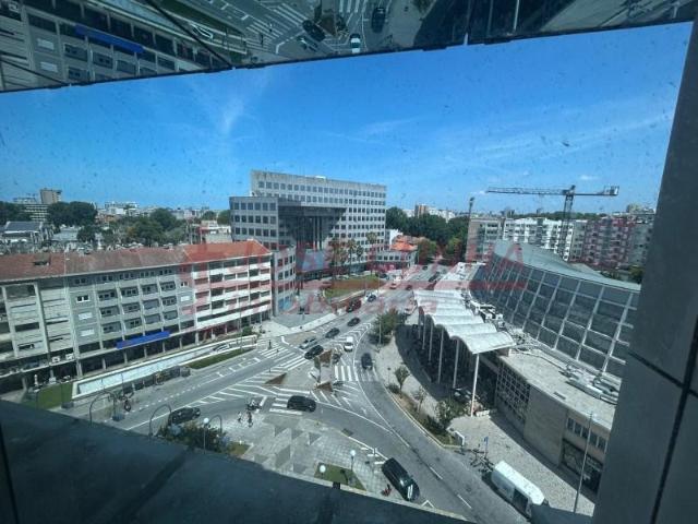 Escritório alugar em Porto
