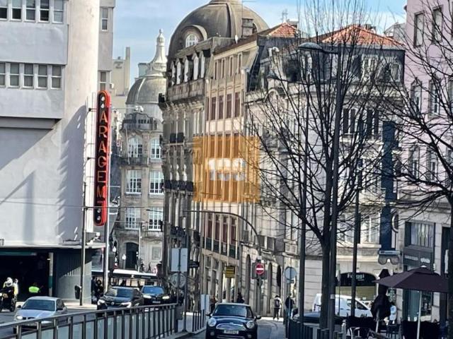 Ponto Comercial alugar em Porto