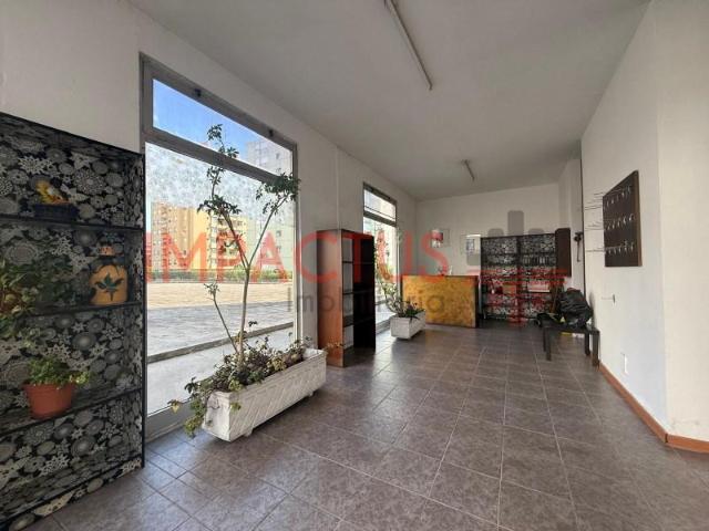 Ponto Comercial alugar em Porto