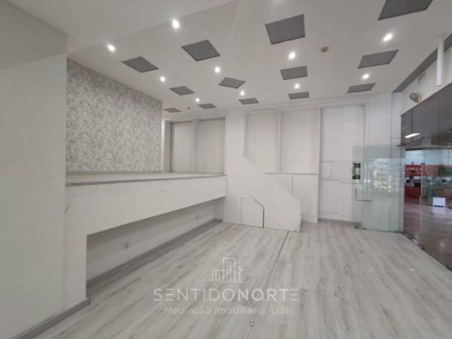 Escritório venda em Porto, Cedofeita