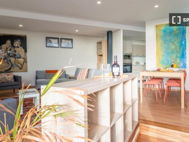 Apartamento alugar em Corticeira, Porto