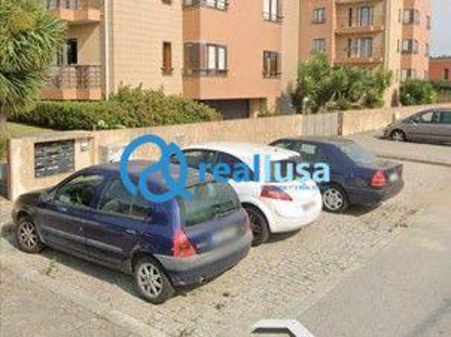 Garagem alugar em Vila Nova De Gaia, Porto