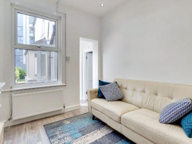House for rent in Blackwall, Greater London