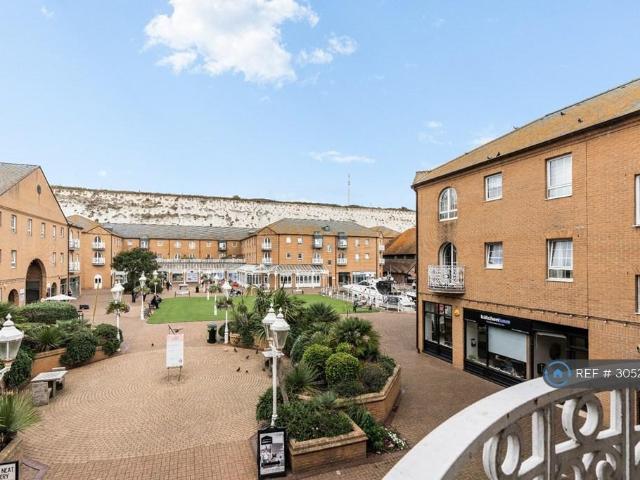 Apartment for rent in Brighton Marina, Brighton