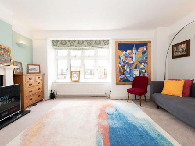 Apartment for rent in Surbiton, Greater London