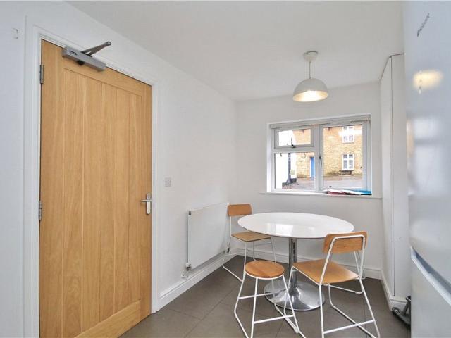 House for rent in Guildford Park, Westborough