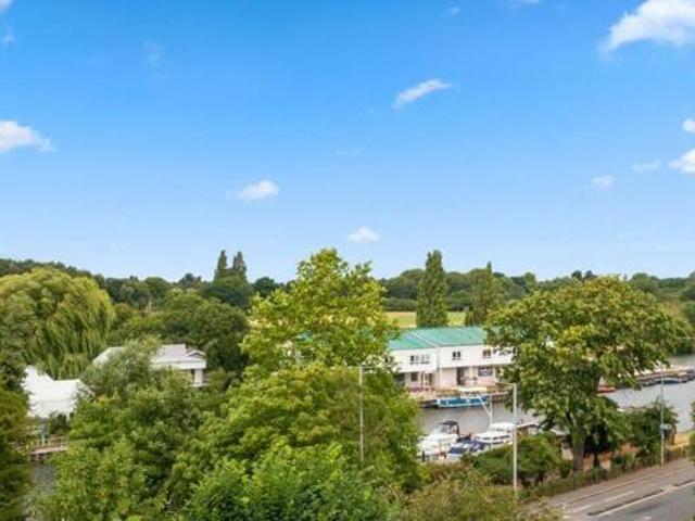 House for sale in Blackhills, Surrey
