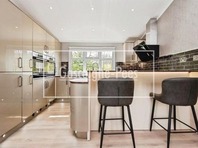 House for rent in Fole, Surrey