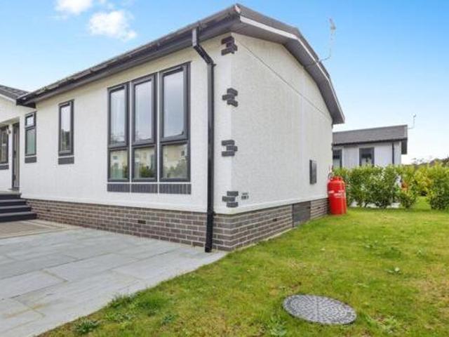 House for sale in Surrey, England
