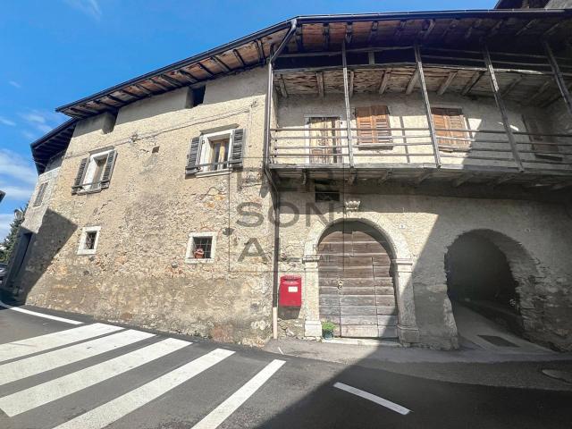 Villa Indipendente in vendita a Comunità della Vallagarina, Brentonico