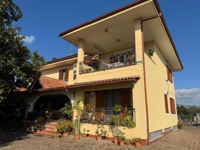 Appartamento in vendita a Montecorvino Pugliano, Bivio - Pratole