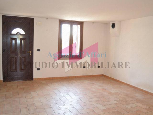 Villa Indipendente in affitto a Castelmassa, Veneto