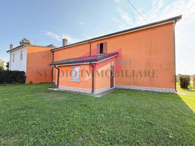 Villa Indipendente in vendita a Castelmassa, Veneto