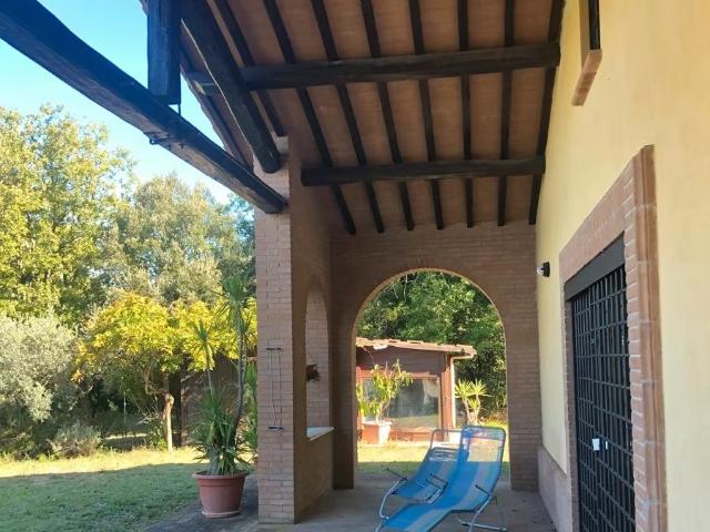 Villa Indipendente in affitto a Torgiano, Umbria