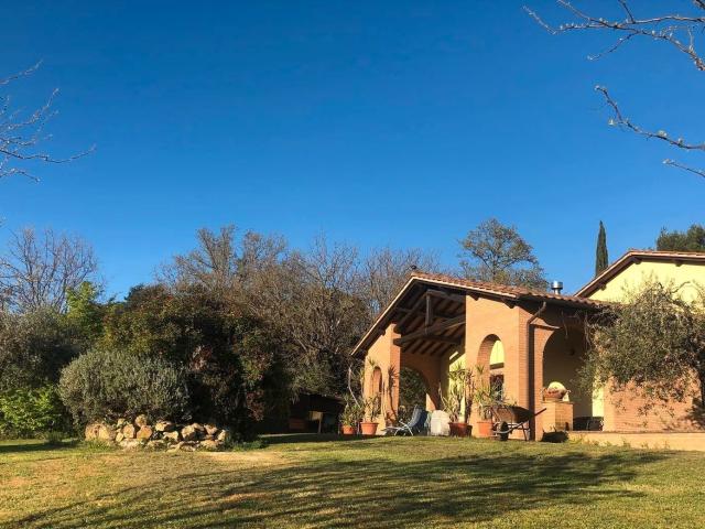 Villa Indipendente in affitto a Torgiano, Umbria