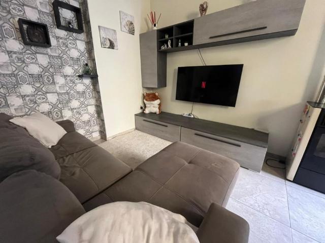 Villa Indipendente in affitto a Fabbrica, Carrara