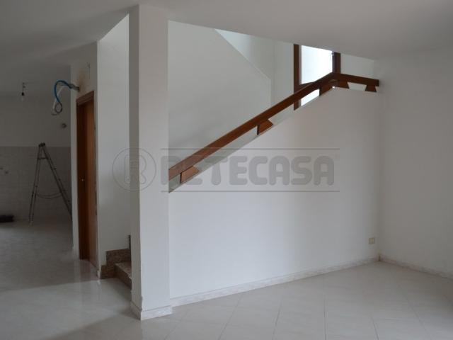 Villa Indipendente in affitto a Lonigo, Vicenza
