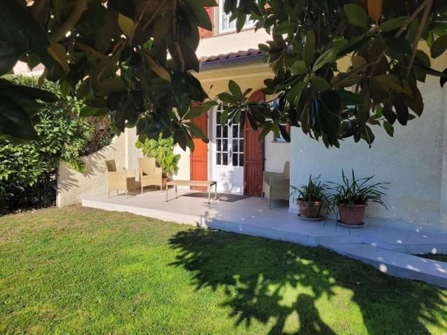 Villa Indipendente in affitto a Montignoso, Toscana
