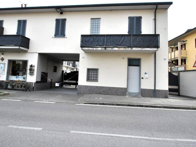 Villa Indipendente in affitto a Ornago, Lombardia