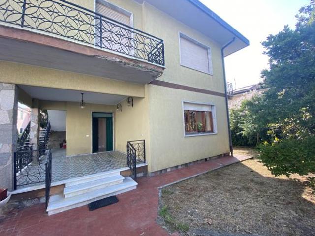 Appartamento in affitto a Sarzana, Liguria