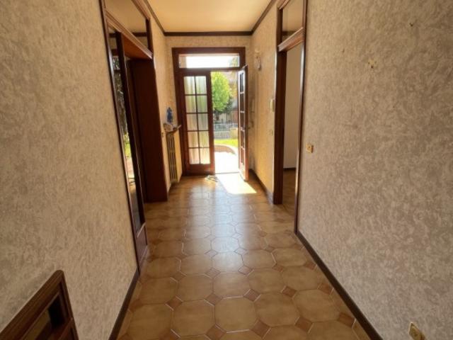 Villa Indipendente in affitto a Suzzara, Lombardia