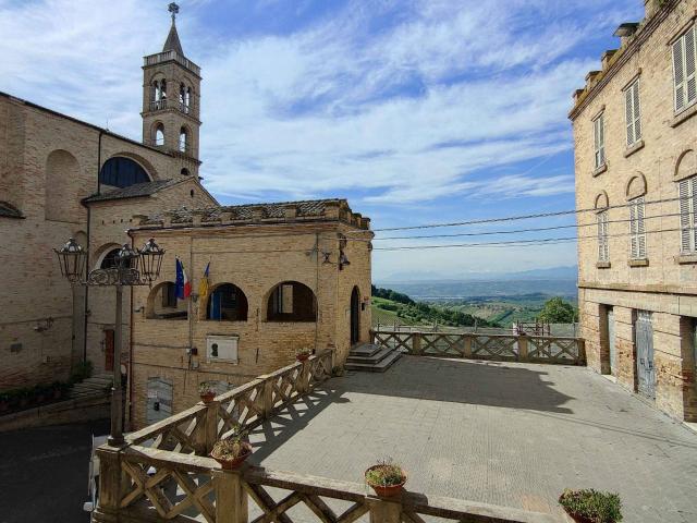 Villa Indipendente in vendita a Marche, Ascoli Piceno