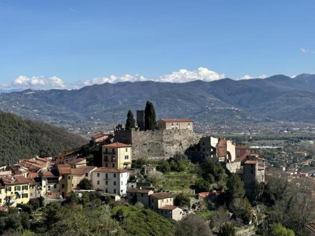 Appartamento in vendita a Ameglia, Liguria