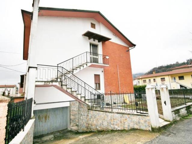 Villa Indipendente in vendita a Chiampo, Veneto