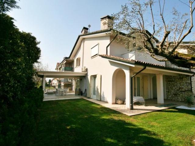 Villa Indipendente in vendita a Arzignano, Veneto