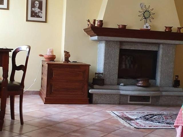Villa Indipendente in vendita a Quarto Inferiore, Piemonte