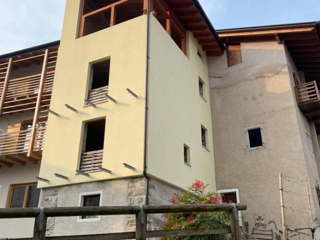 Villa Indipendente in vendita a Comunità delle Giudicarie, Bleggio