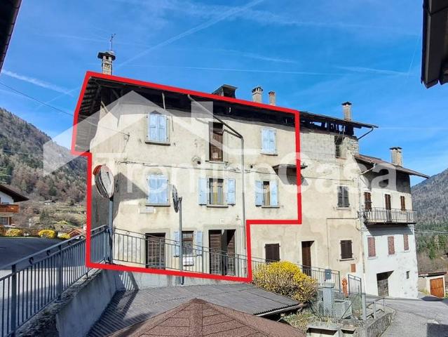 Villa Indipendente in vendita a Comunità delle Giudicarie, Lardaro