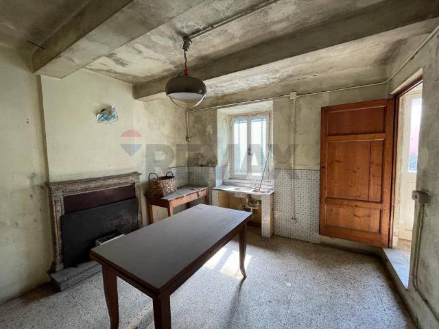 Villa Indipendente in vendita a Unione dei comuni Media Valle del Serchio, Borgo A Mozzano
