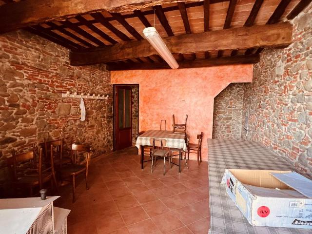 Villa Indipendente in vendita a Capannori, Lucca