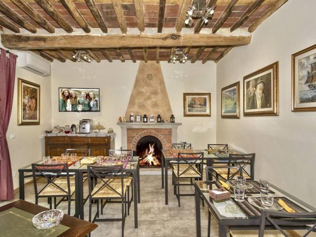 Villa Indipendente in vendita a Capannori, Toscana