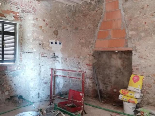 Villa Indipendente in vendita a Carrara, Toscana