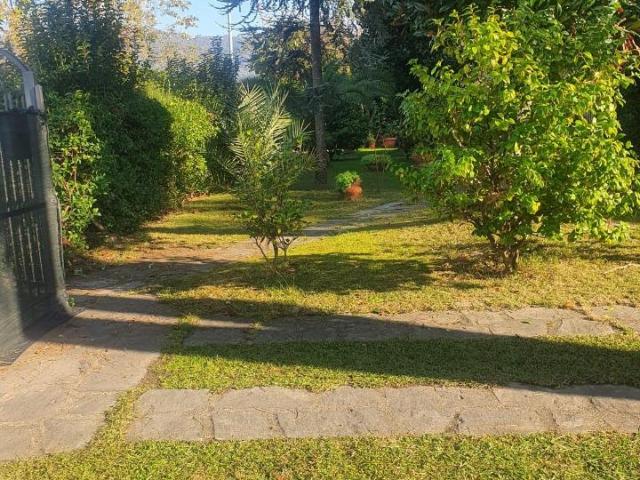 Villa Indipendente in vendita a Marina di Carrara, Carrara