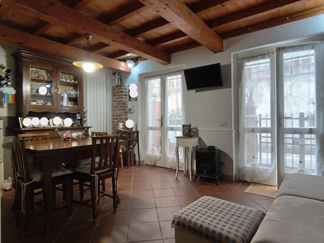 Villa Indipendente in vendita a Carrara, Toscana