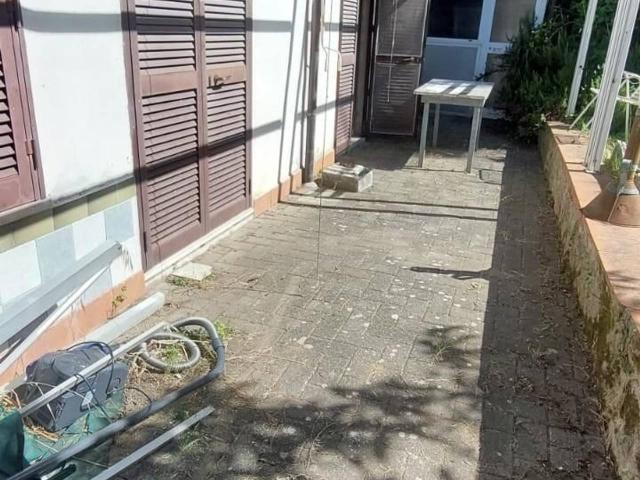 Villa Indipendente in vendita a Carrara, Toscana