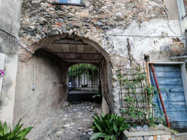 Villa Indipendente in vendita a Gildona, Carrara