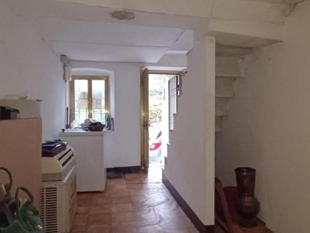 Villa Indipendente in vendita a Pontecimato, Carrara
