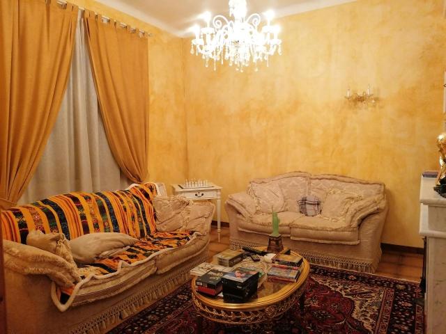 Villa Indipendente in vendita a Carrara, Toscana