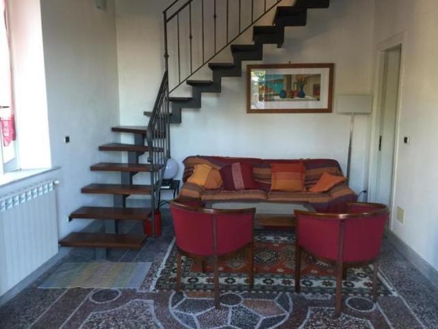 Villa Indipendente in vendita a Carrara, Toscana